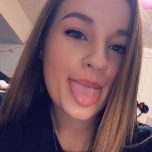 Meet your Posher, Kaela